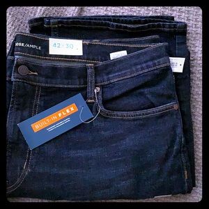 NWT Old Navy Jeans (Loose Built in Flex Jeans)